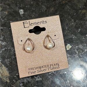 Freshwater Pearl Stud Earrings